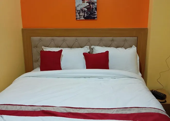 Rambler's Hotel 3*
